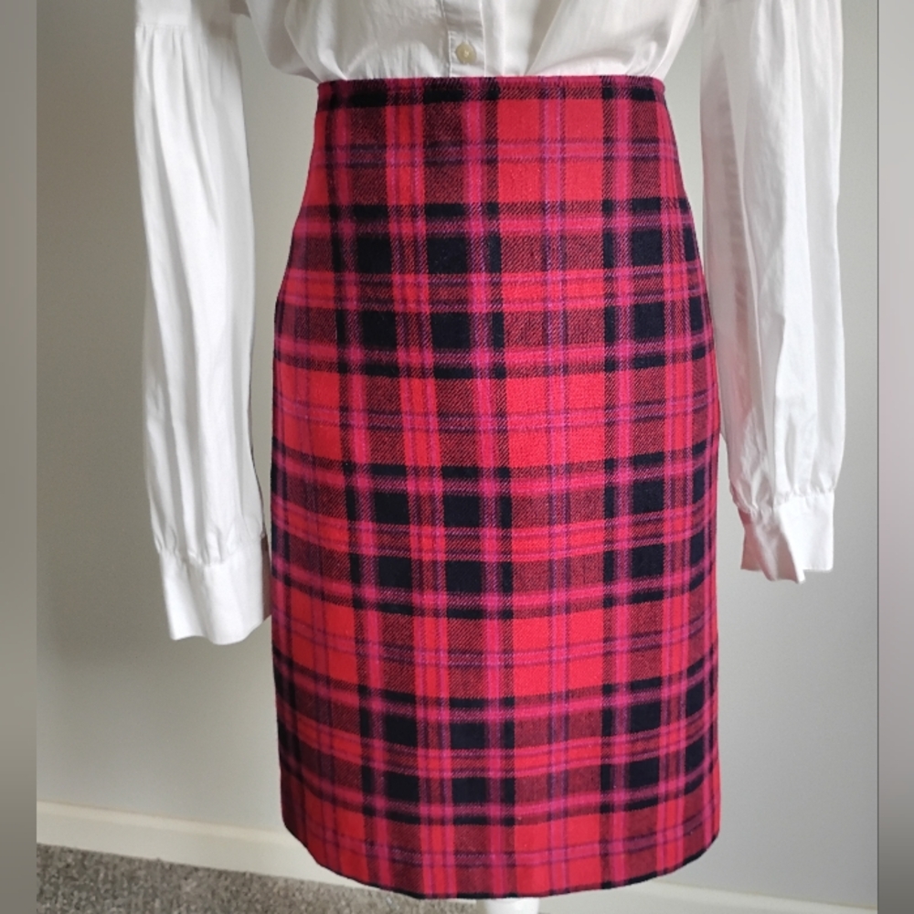 Talbots Wool Blend Plaid Pencil Skirt Red Pink Blue Plaid Holiday Colorful Sz 16 - Picture 6 of 16